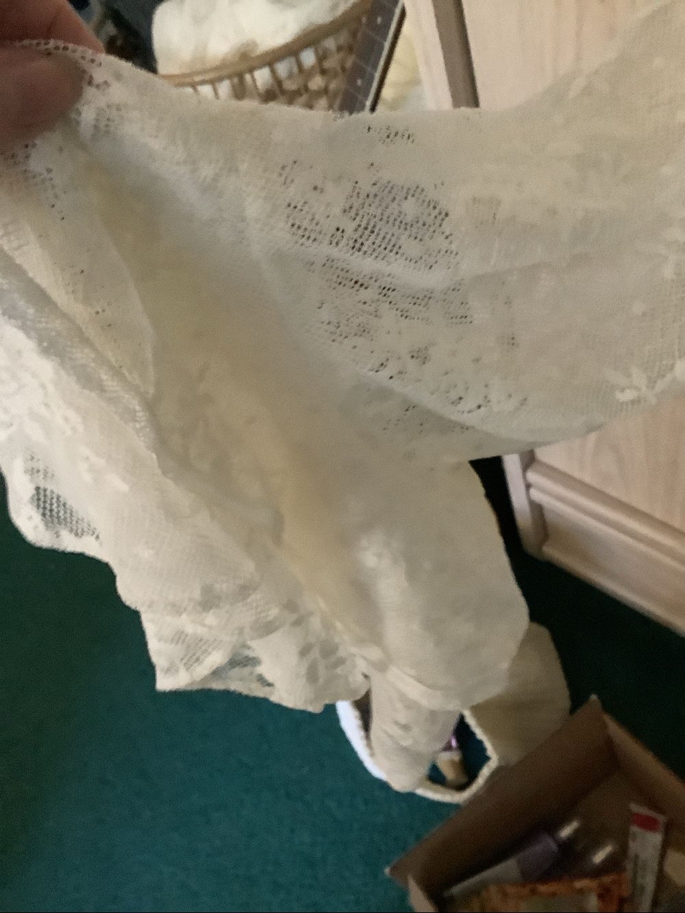 Spell labyrinth Ivory Lace Ruffle V-Neck Blouse xl - Picture 15 of 15